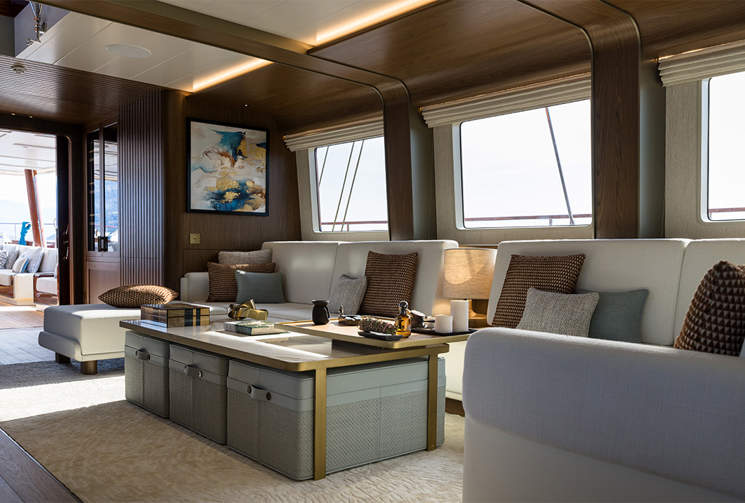 Ares Yachts Simena Elegant Card