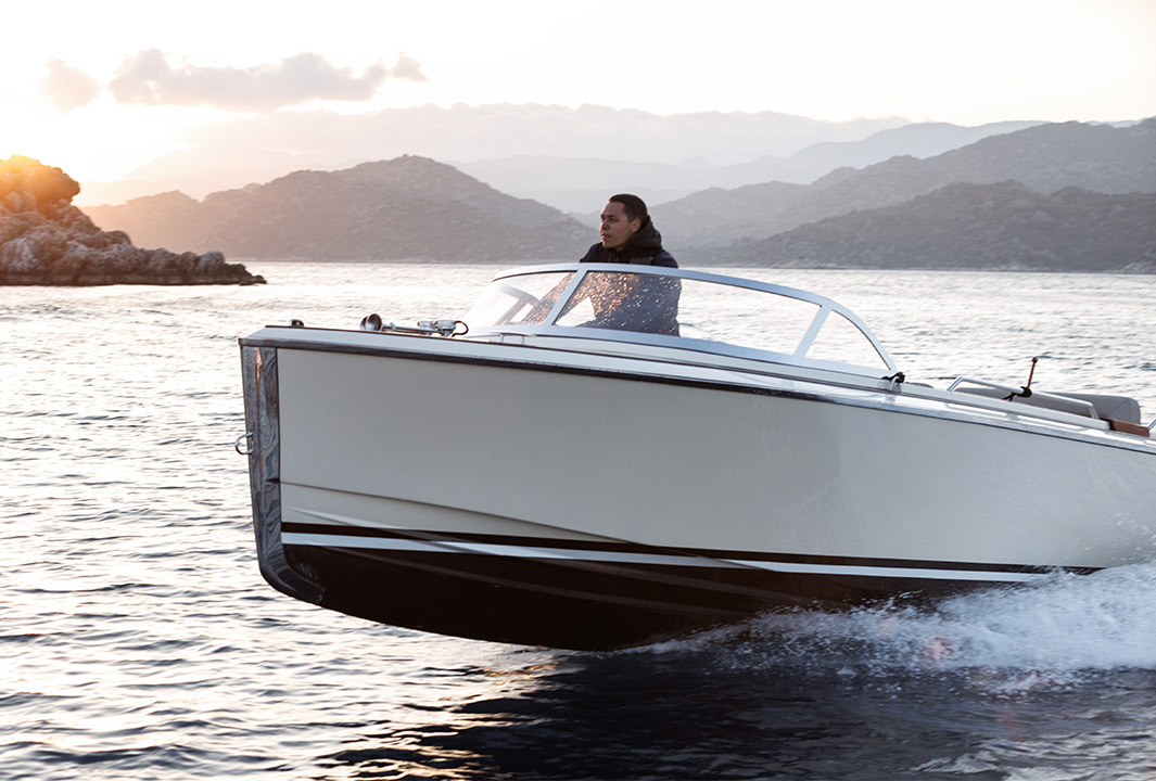 Ares Yachts The Sea Card7