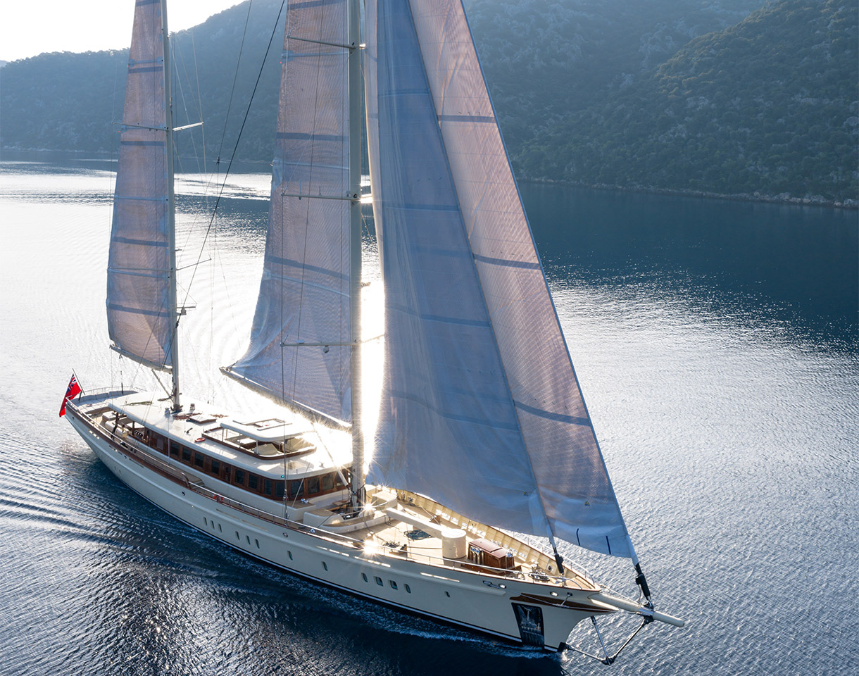 Ares Yachts Simena Classic Card10