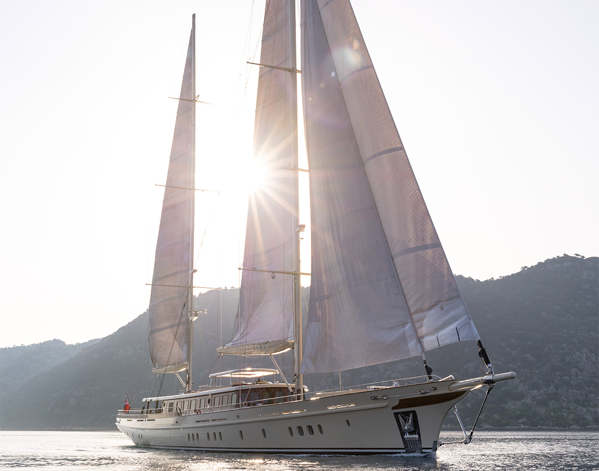 Ares Yachts Simena Classic Card2